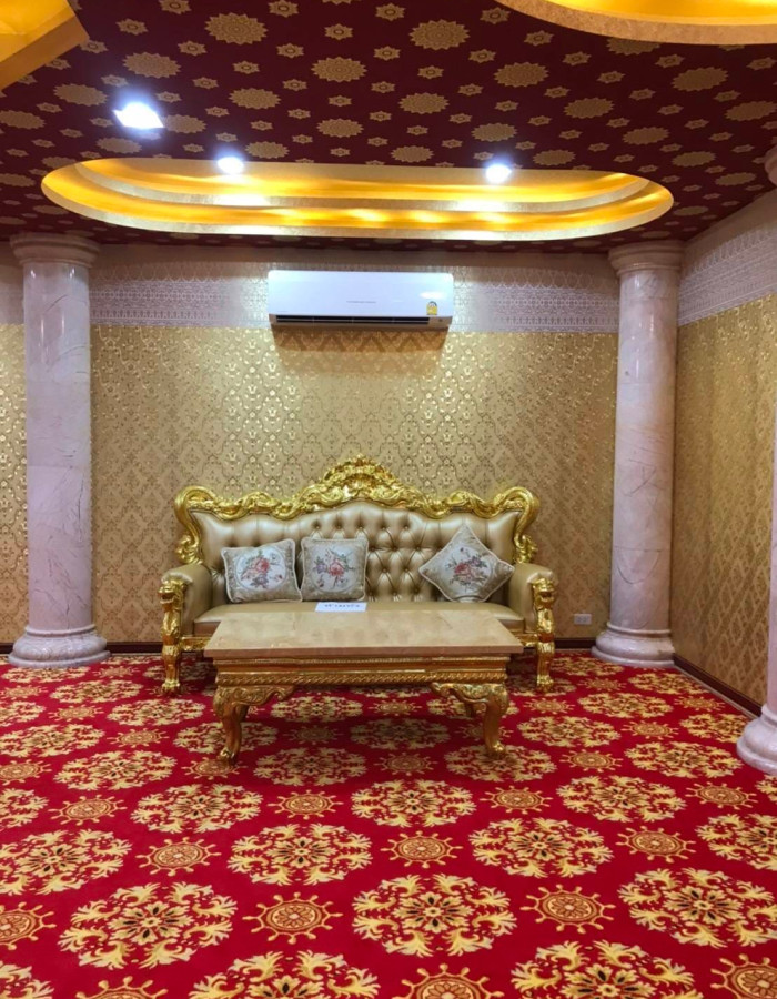 TEMPLE PARIWAS,BANGKOK'S 